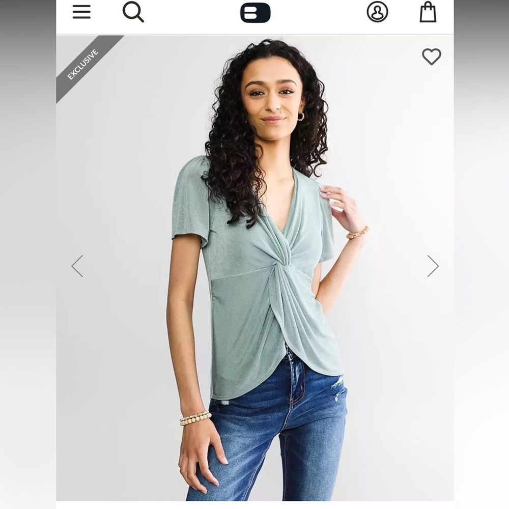 NWT Buckle Twisted Front Top Seafoam Medium